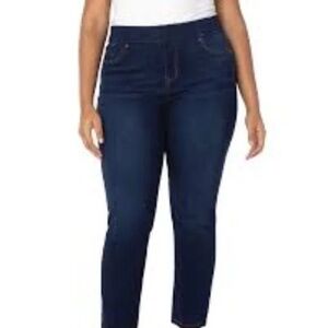 Liz Claiborne Classic Slim Leg Pull-On Stretch Denim Jeans Plus Size XXL